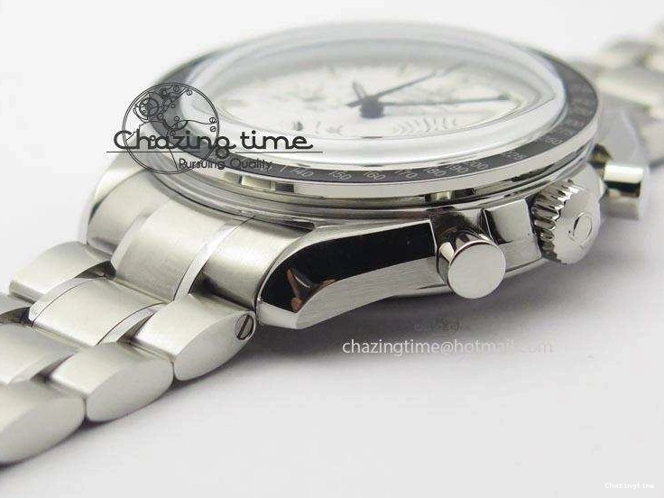 0516 Efficient Speedmaster JHF SS Snoopy Award 45th Anniversary White dial On SS Bracelet 8239